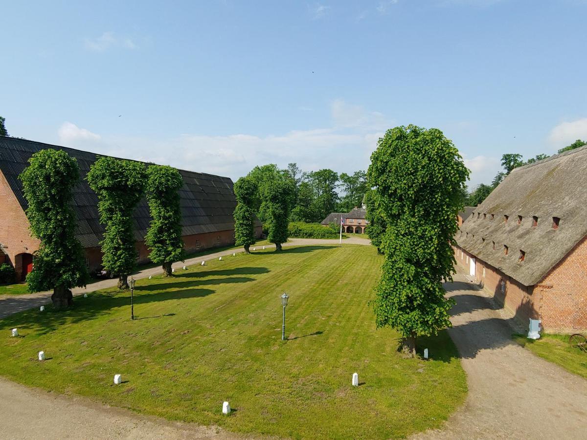 Gut Hohenstein - Meiereiappartment Barkelsby Exterior foto
